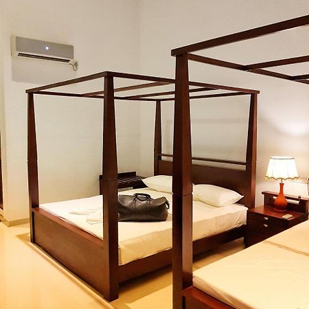 Livinya Holiday Resort Катарагама Екстериор снимка