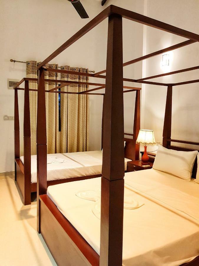 Livinya Holiday Resort Катарагама Екстериор снимка