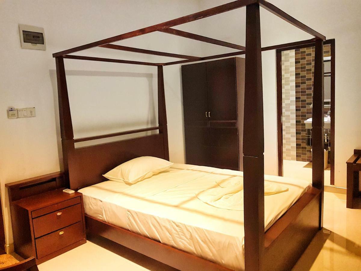 Livinya Holiday Resort Катарагама Екстериор снимка