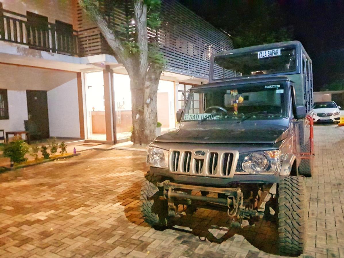 Livinya Holiday Resort Катарагама Екстериор снимка